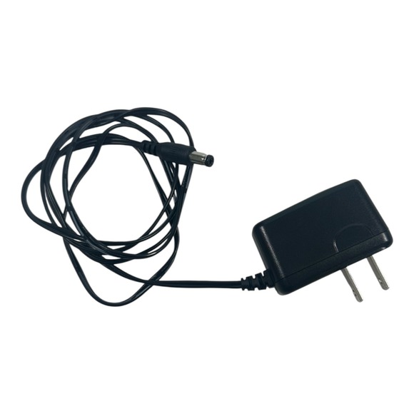 KUANTEN AC Adapter Power Supply Charger 5V 1A Model KT05W050100USD - Picture 1 of 5